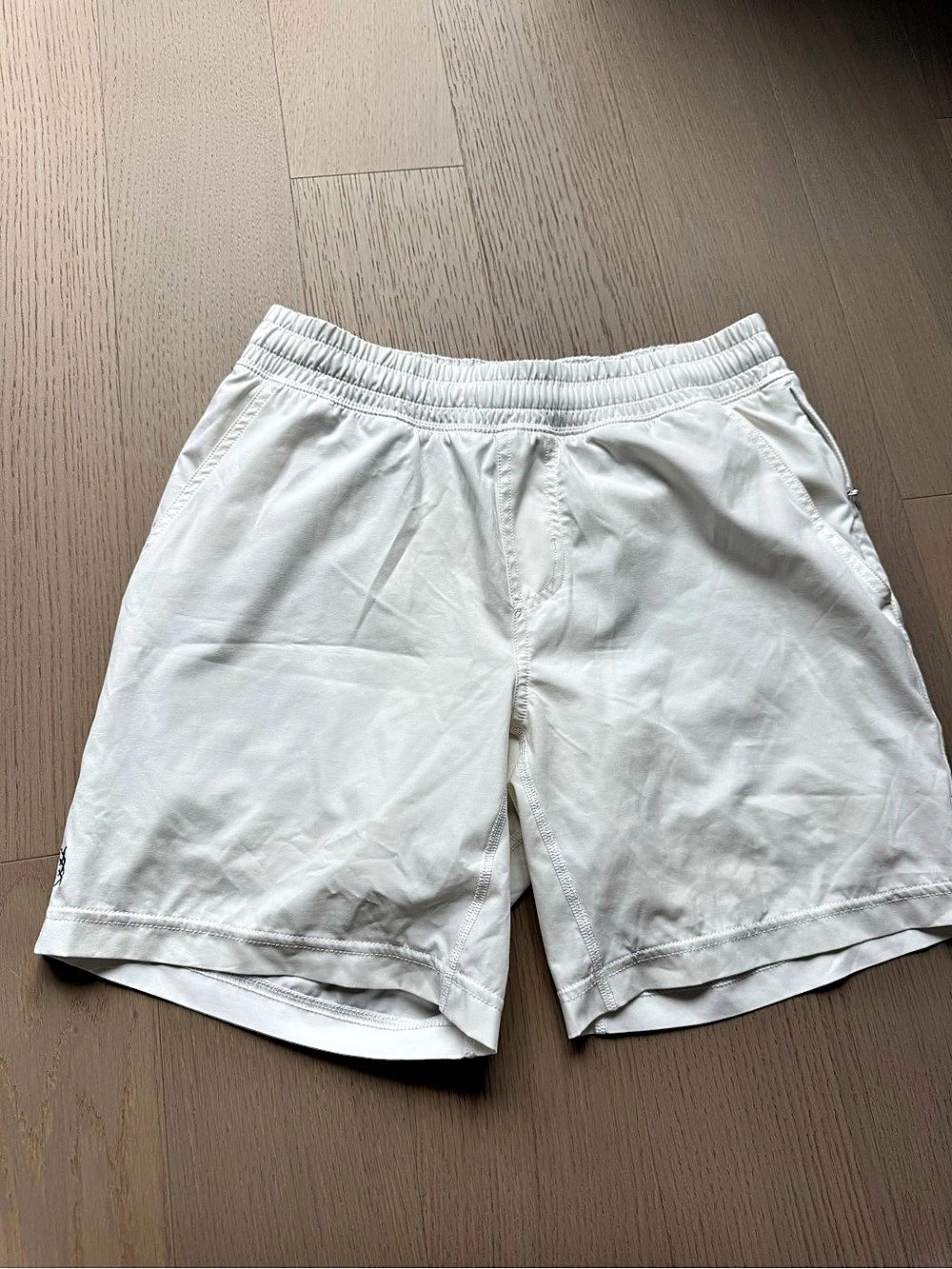 Rhone Athletic Shorts in White Size Small Like New